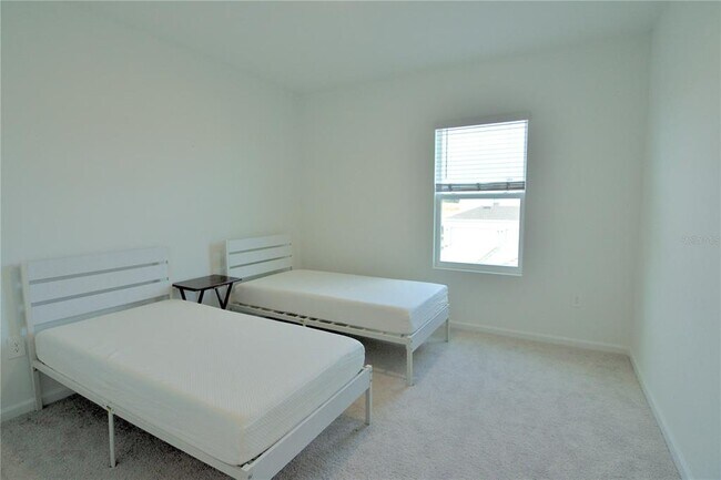 Building Photo - 2852 Haze Rd