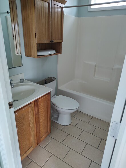 Building Photo - 374 73rd St #5