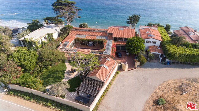 Building Photo - 31776 Broad Beach Rd