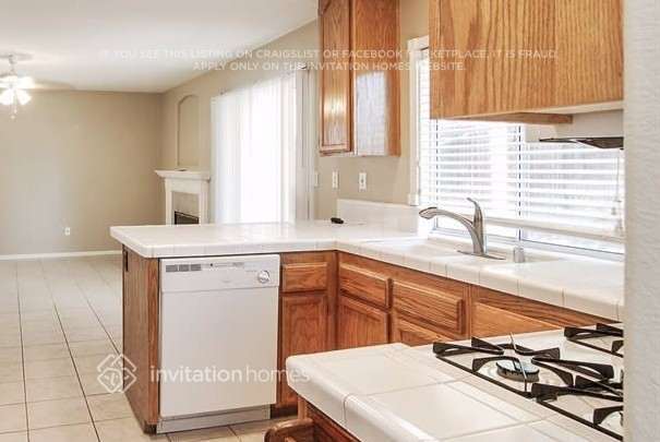 Building Photo - 27025 Hemingway Ct