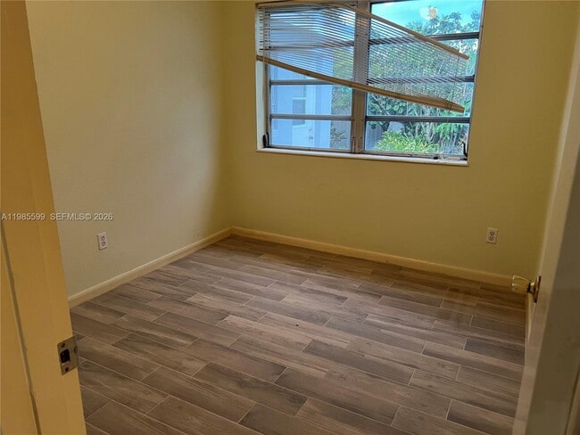 Building Photo - 10250 Caribbean Blvd