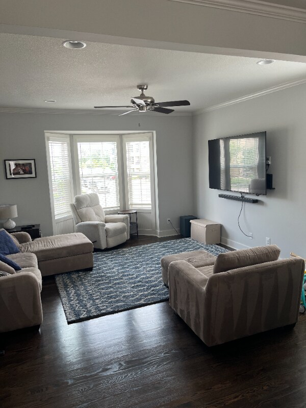 Building Photo - 3015 Swift St