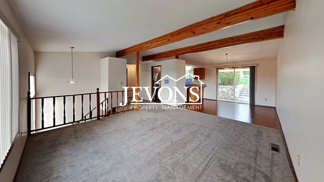 Building Photo - 209 N 72nd Ave