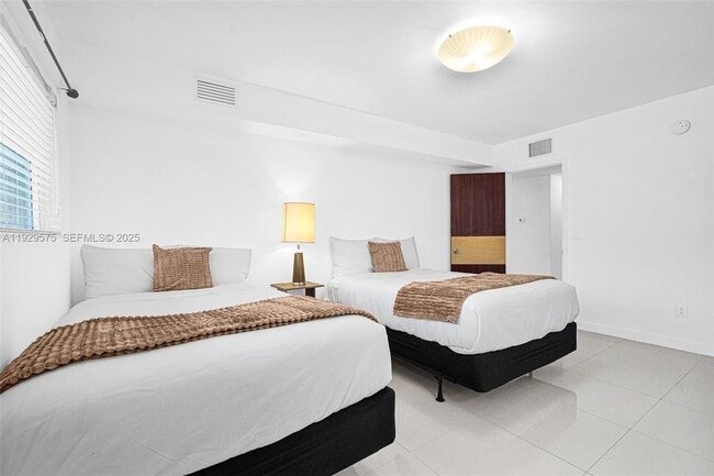 Building Photo - 1035 94th St