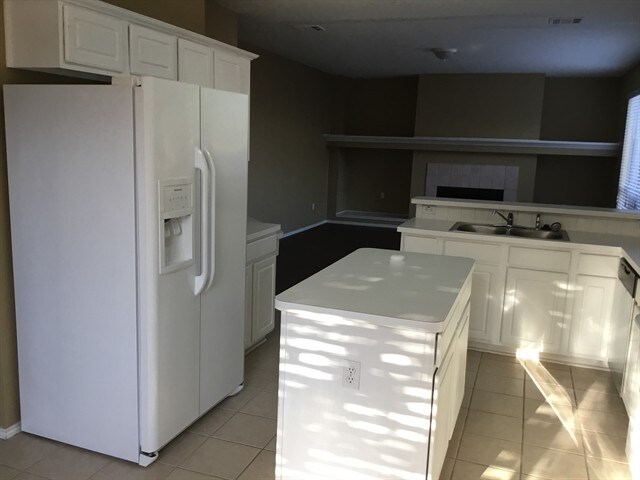 Building Photo - 4300 Brinker Ct