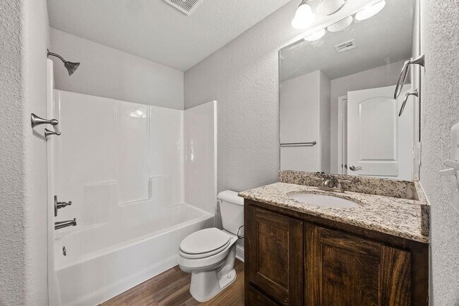 Building Photo - 2031 Dover Cove