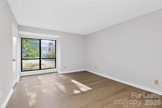 Building Photo - 11029 Harrowfield Rd
