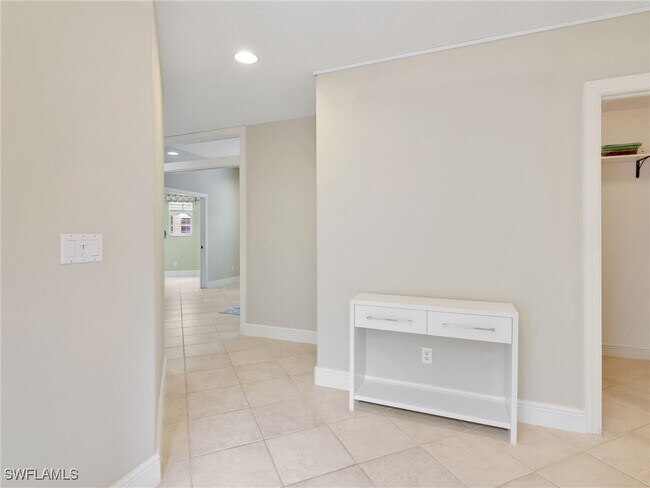 Building Photo - 600 Vintage Reserve Ln