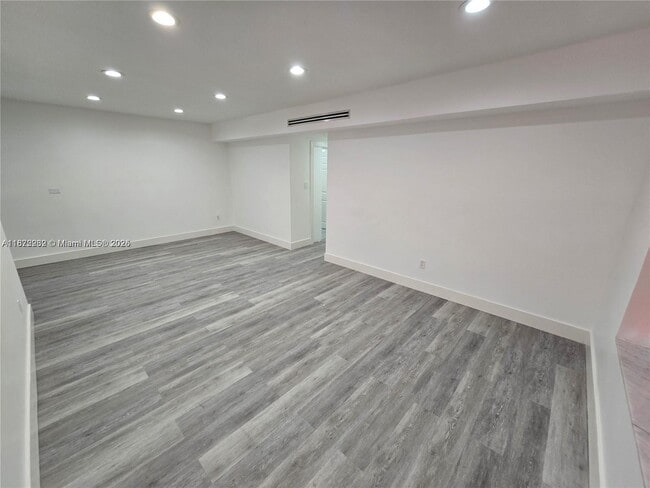 Building Photo - 10981 SW 44th St