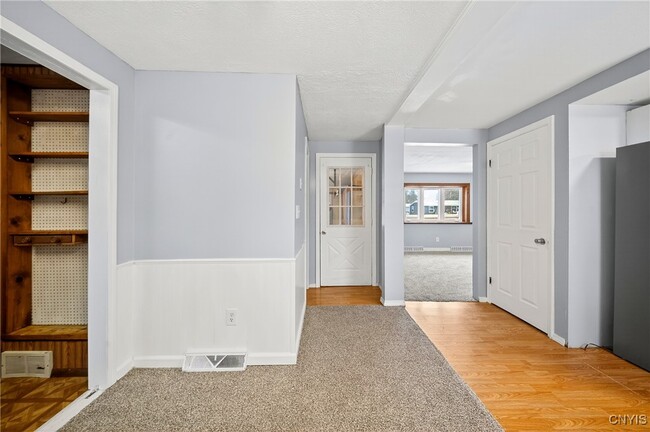 Building Photo - 310 Midwood Dr