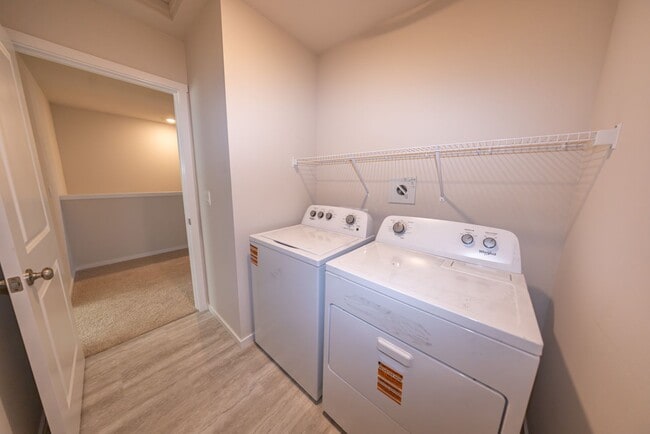 Building Photo - Brand New! - 3 Bedroom Townhome in Brush Prairie