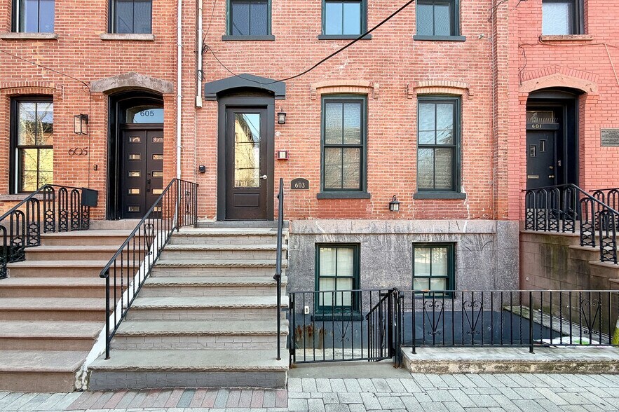 Building Photo - 603 Bloomfield St