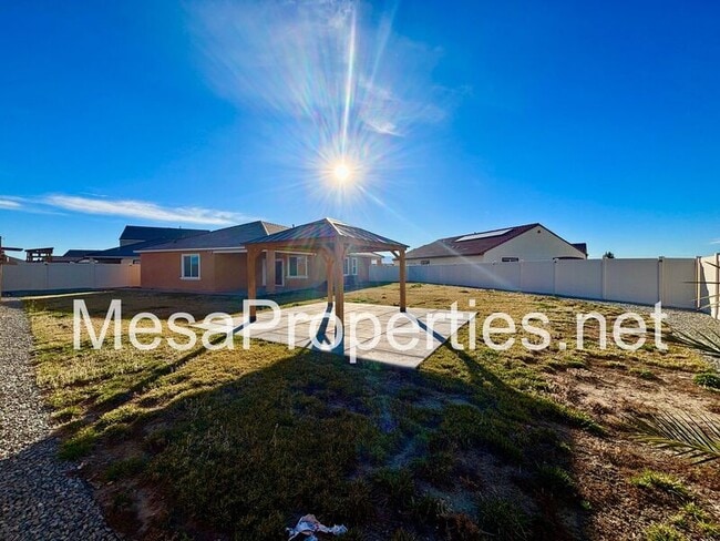 Building Photo - 15886 Rain Lily Ct