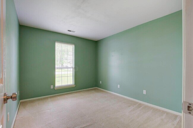 Building Photo - 442 Indigo Rd