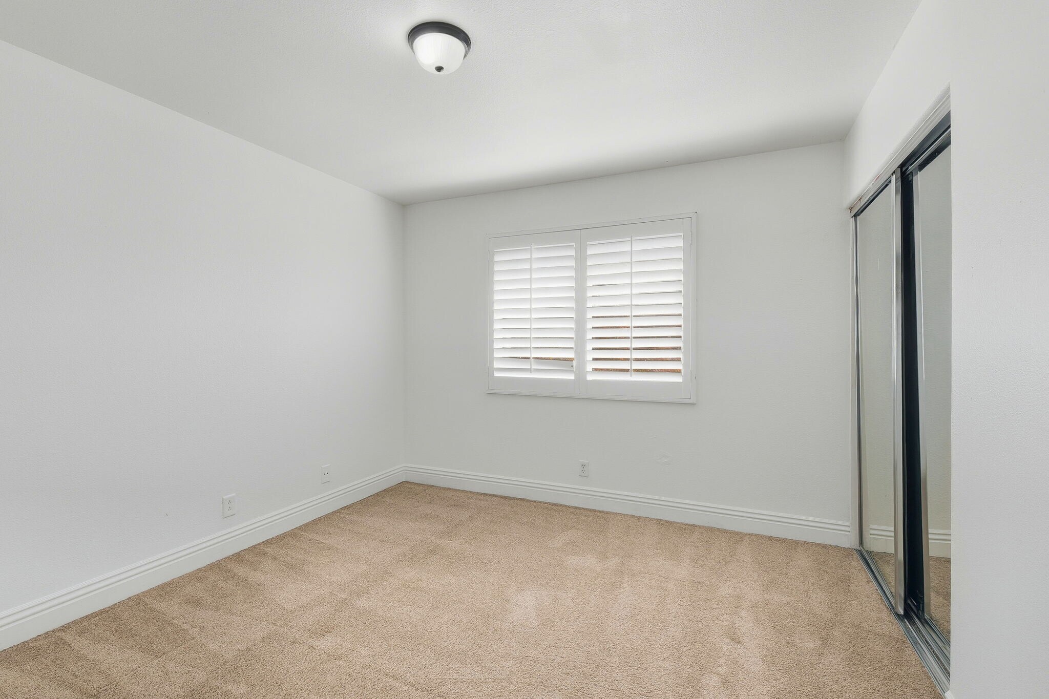 Building Photo - 26536 Brant Way