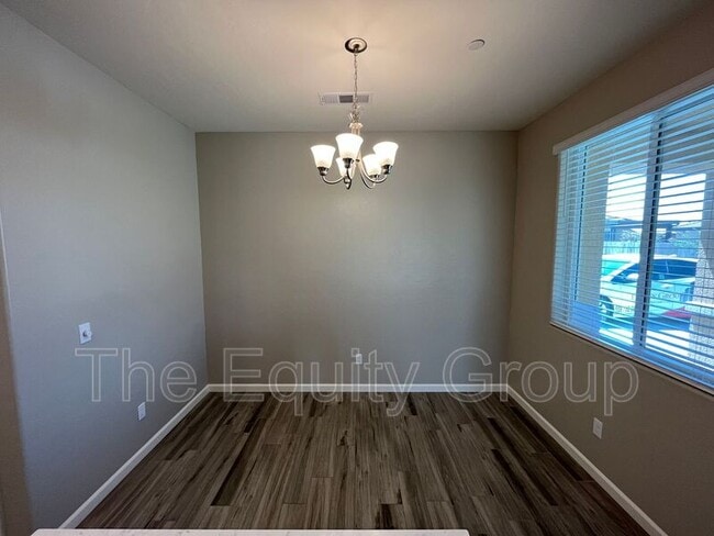 Building Photo - 4526 W Flagstaff Ave