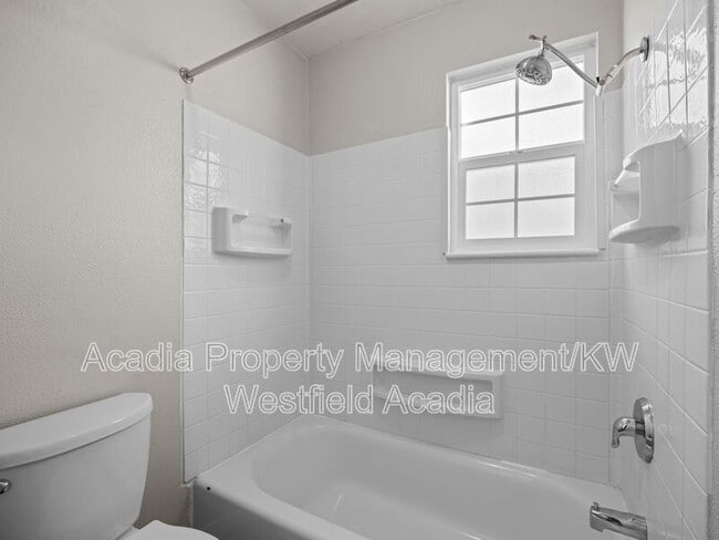 Building Photo - 100 E 600 S
