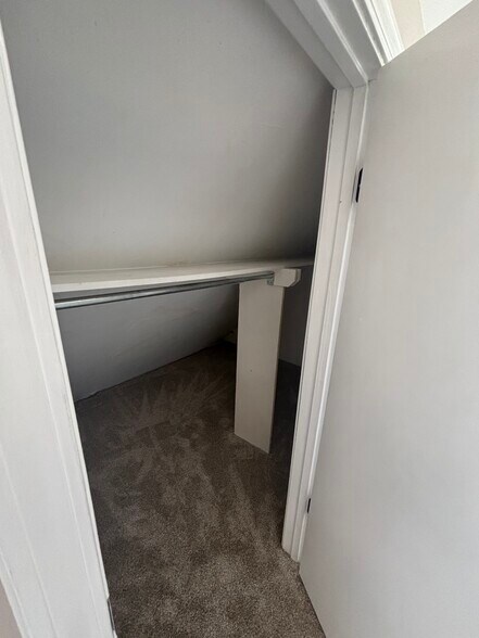 Building Photo - 7432 San Ramon Dr