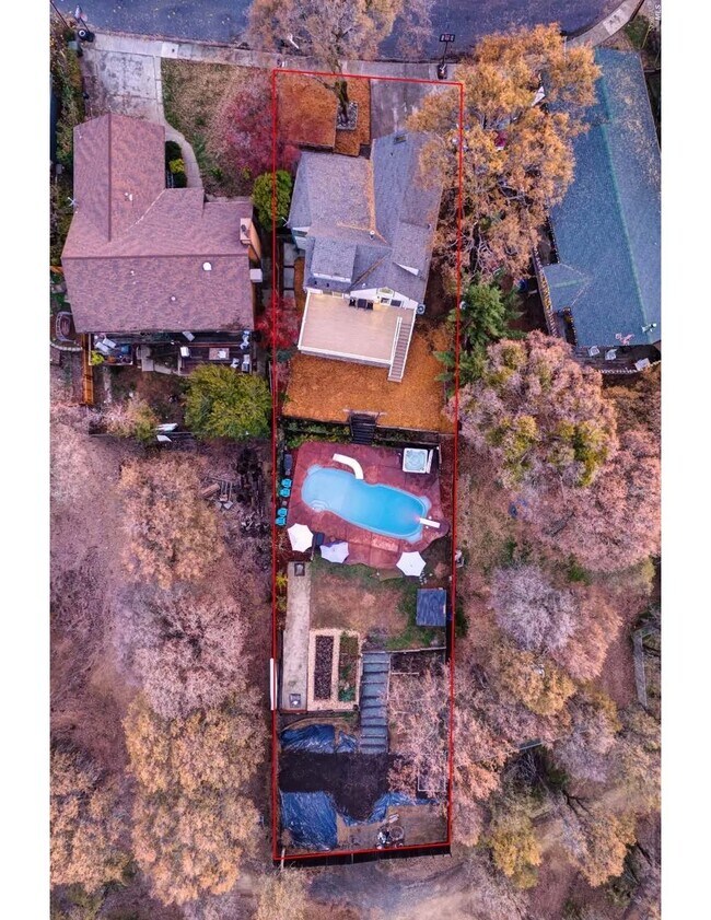 Building Photo - 500 Forest Dr