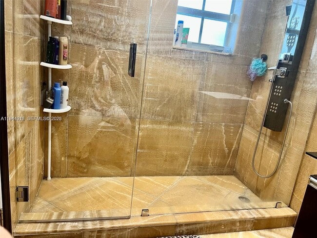 Building Photo - 4872 SW 140th Ave