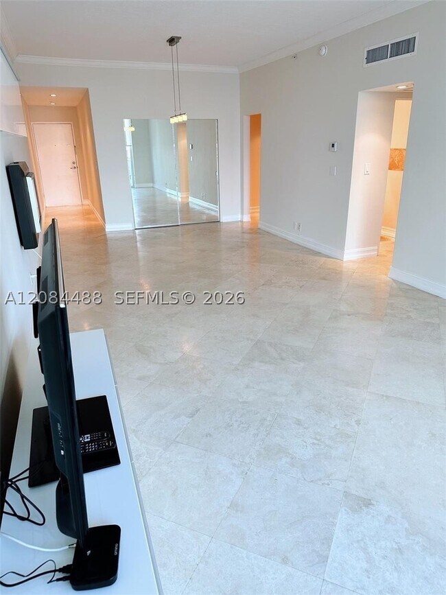 Building Photo - 3000 S Ocean Dr