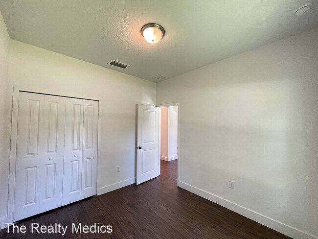 Building Photo - 4 br, 2 bath House - 1383 Gimlet St NW