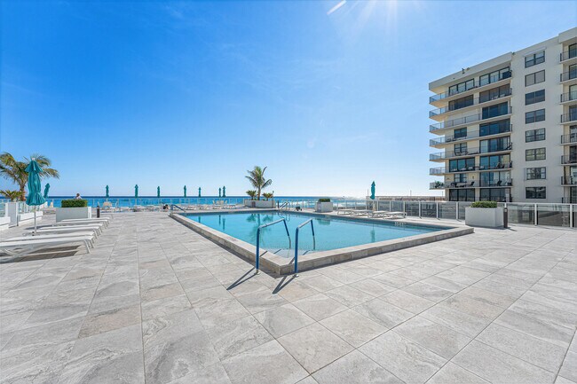 Building Photo - 3450 S Ocean Blvd