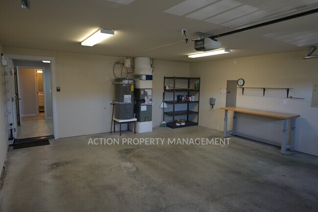 Building Photo - 3 bed 2 bath in Jennies Meadow, Sequim