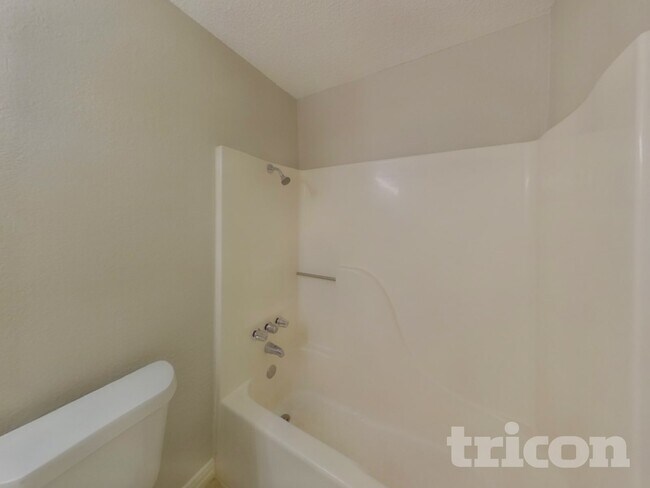 Building Photo - 6056 Birchhill Rd