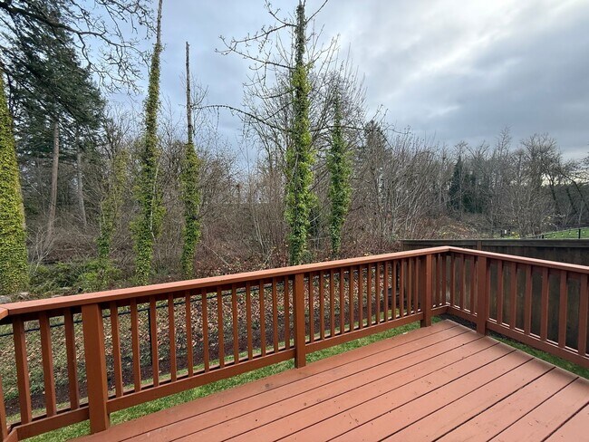 Building Photo - Impressive North Plains Home Backing to Protected Green Space – Move-In Ready!