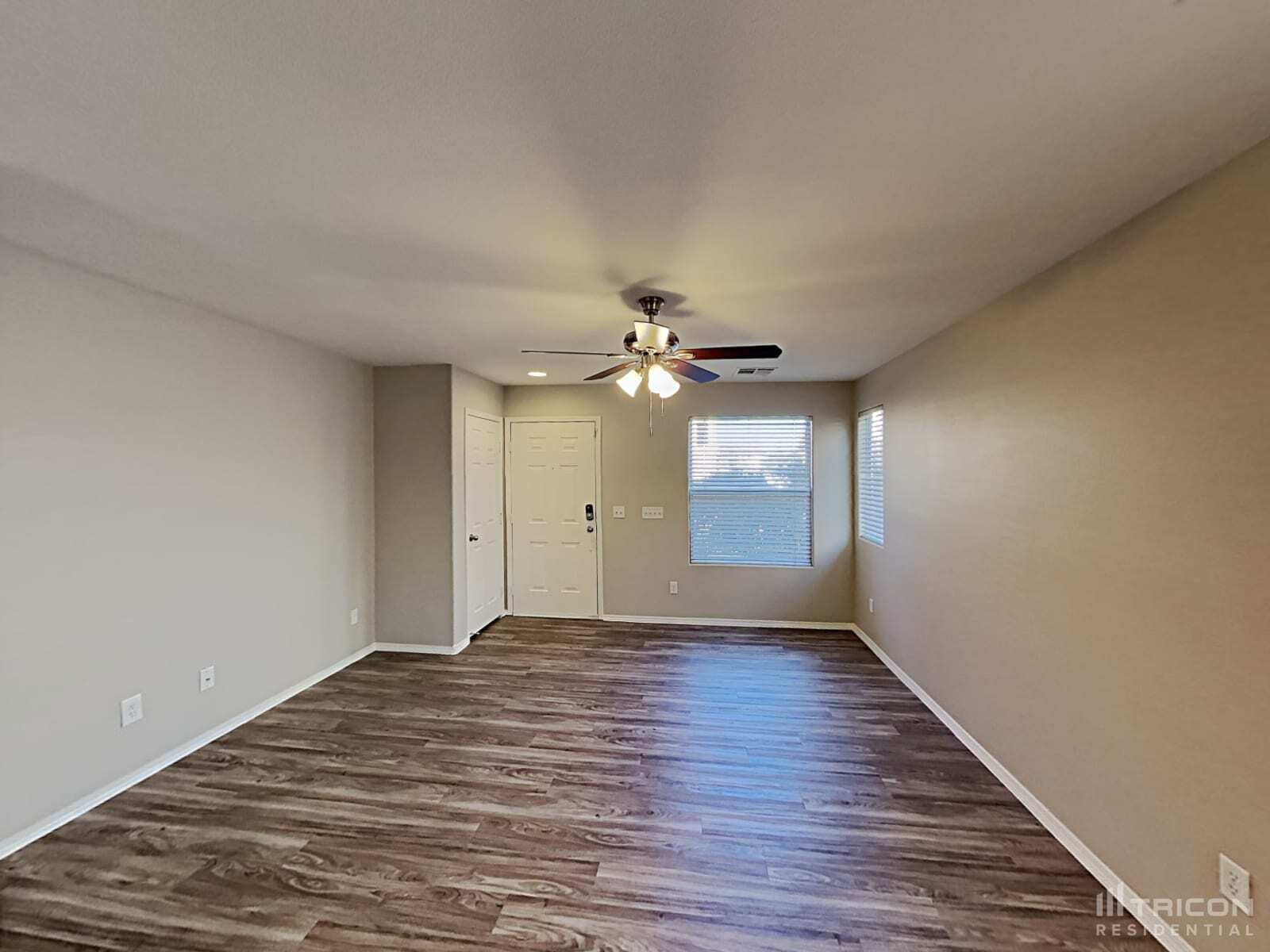 Building Photo - 1062 Coronado Peak Ave