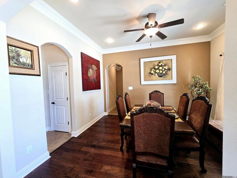 Building Photo - 18258 River Landing Dr