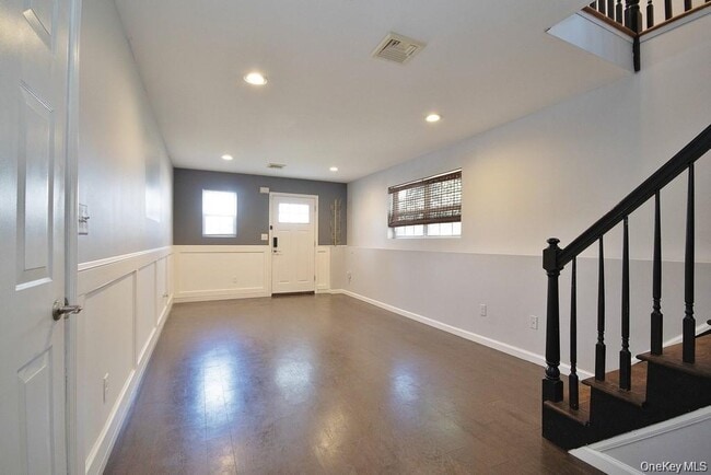 Building Photo - 346 Angelo Dr