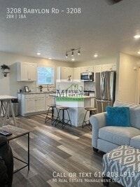 Building Photo - 3208 Babylon Rd