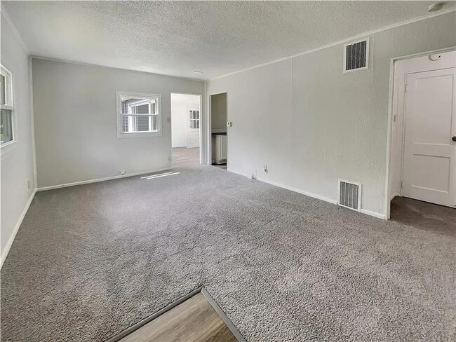 Building Photo - 1202 Clifton Ave
