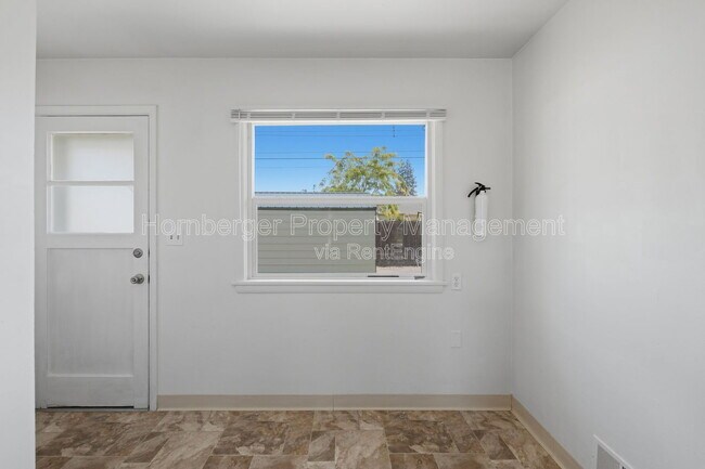 Building Photo - 5628 N Assembly St