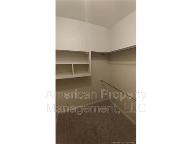 Building Photo - 8113 E 23rd St