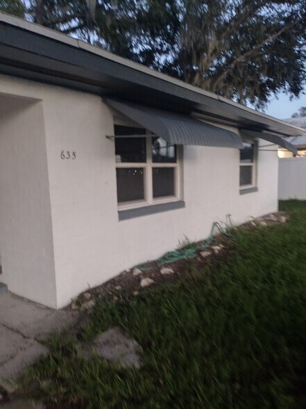 Building Photo - 635 N Nova Rd