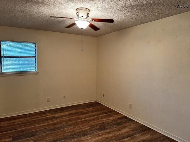 Building Photo - 4705 Trinidad Dr