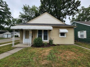 Building Photo - 2 bed 1 bath Ferndale ranch