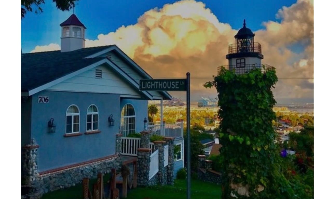 Building Photo - 706 W 29th St