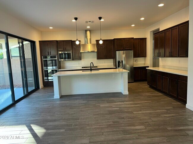 Building Photo - 821 E Monte Wy