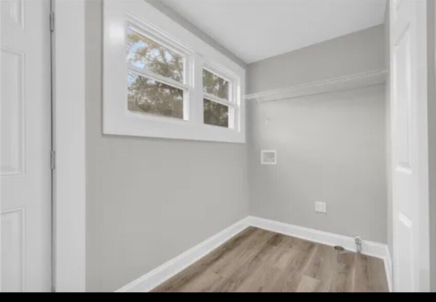 Building Photo - 101 Ellison Cir