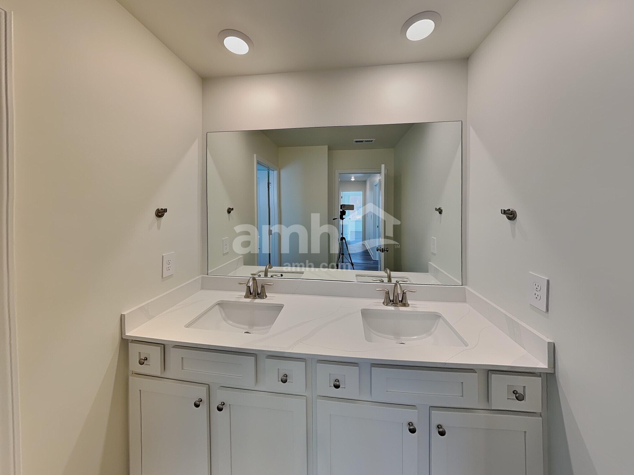 Building Photo - 3505 Shane Hill Rd SW