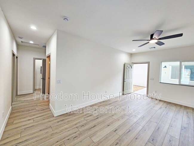 Building Photo - 1340 Arrowhead St