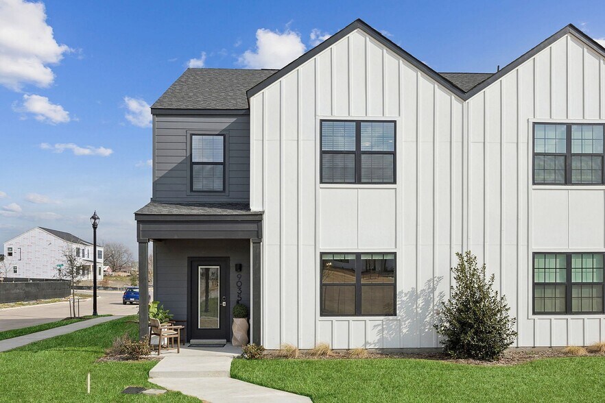 Building Photo - Oxenfree Rowlett