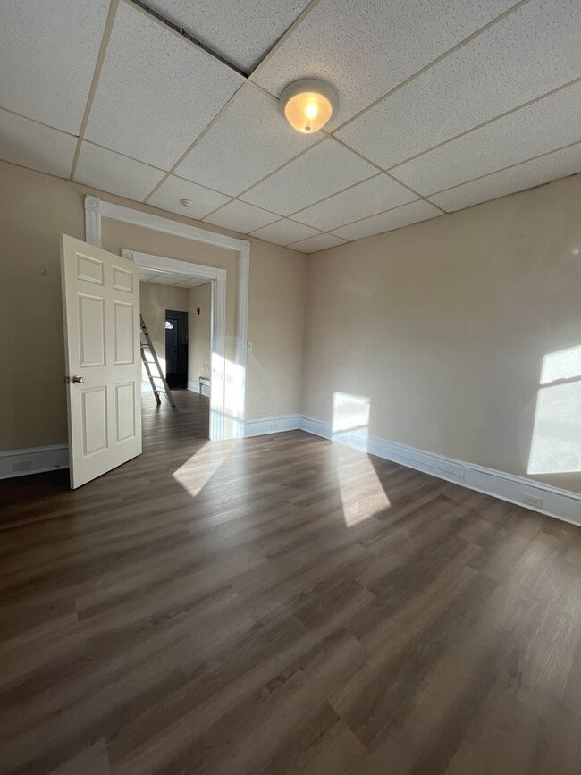 Building Photo - 1225 Lehigh St