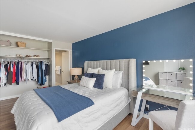 Building Photo - 400 Hobron Ln