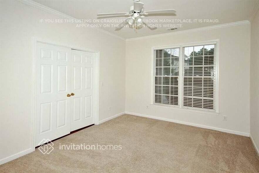 Building Photo - 4043 Ashland Cir