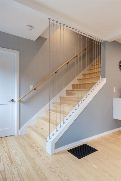 Building Photo - 136 Topsfield Rd